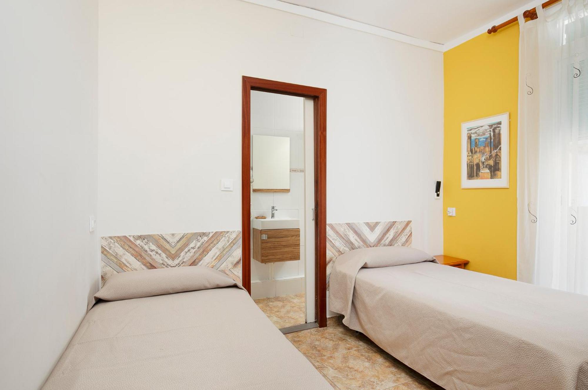 Hostal Santa Ana — Photos 1